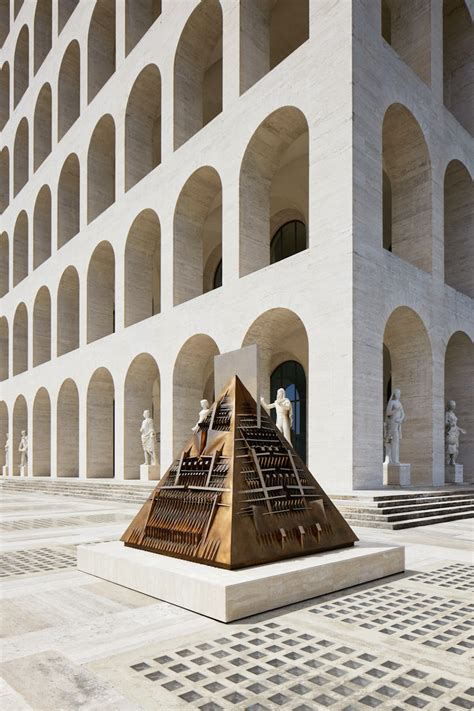 fondazione pomodoro fendi